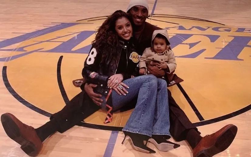 浮嶋敏：无论首发和替补都要为球队做贡献；满意赵松源的表现（浮嶋敏强调首发与替补皆须为球队贡献，并肯定赵松源的表现）